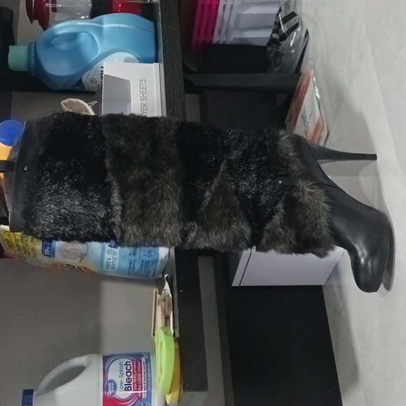 Guess Boots - Picture 10 of 12